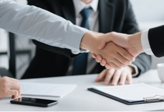 電力企業(yè)堅守底線 去杠桿闖關奪隘